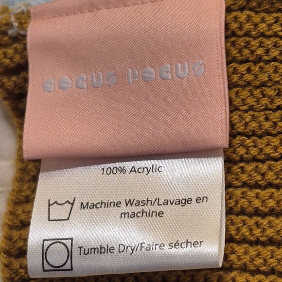 Focus Pocus Infinity Scarf - Picture 2 of 4